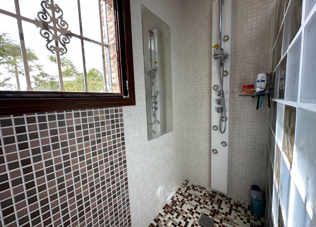 4 soveværelse Finca/Landehus til salg i Ojos med swimmingpool garage - € 430.000 (Ref: 7708229)