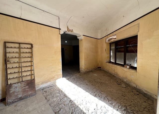 9 sovrum Hus till salu i Blanca med garage - 200 000 € (Ref: 8096210)