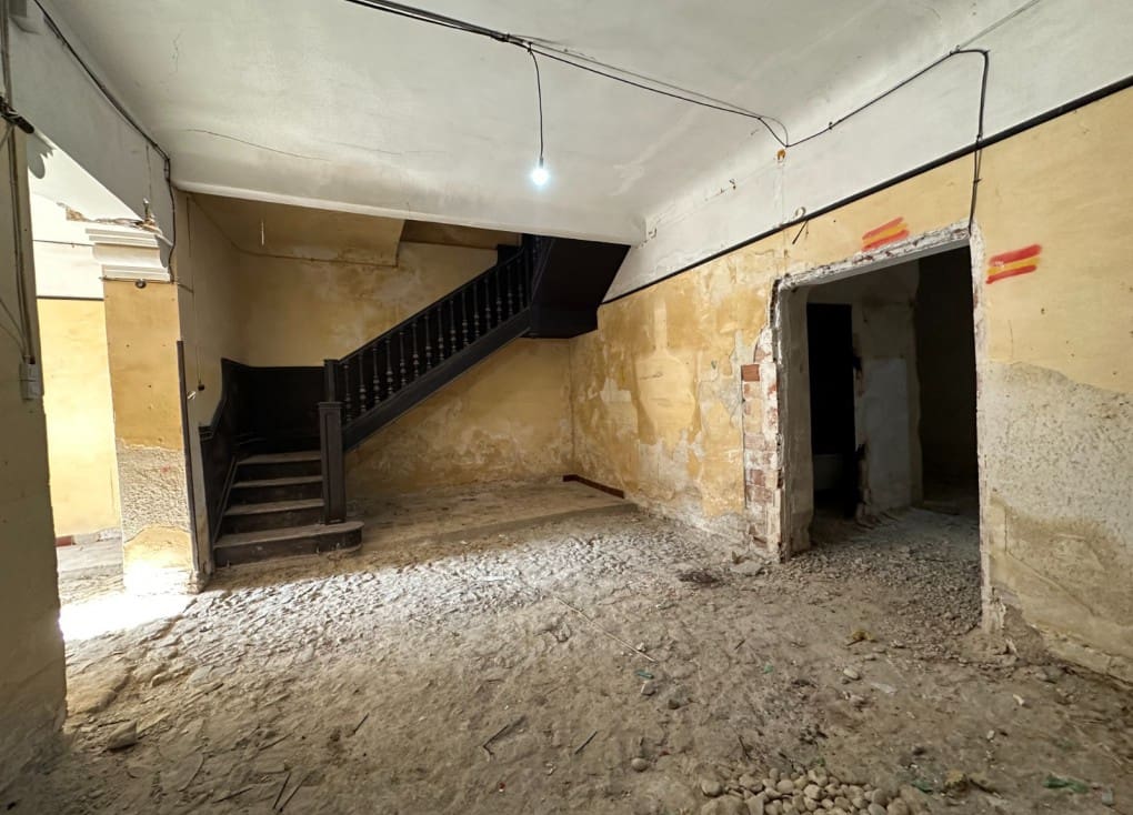 9 sovrum Hus till salu i Blanca med garage - 200 000 € (Ref: 8096210)