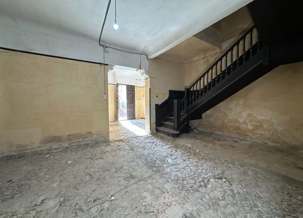 9 sovrum Hus till salu i Blanca med garage - 200 000 € (Ref: 8096210)