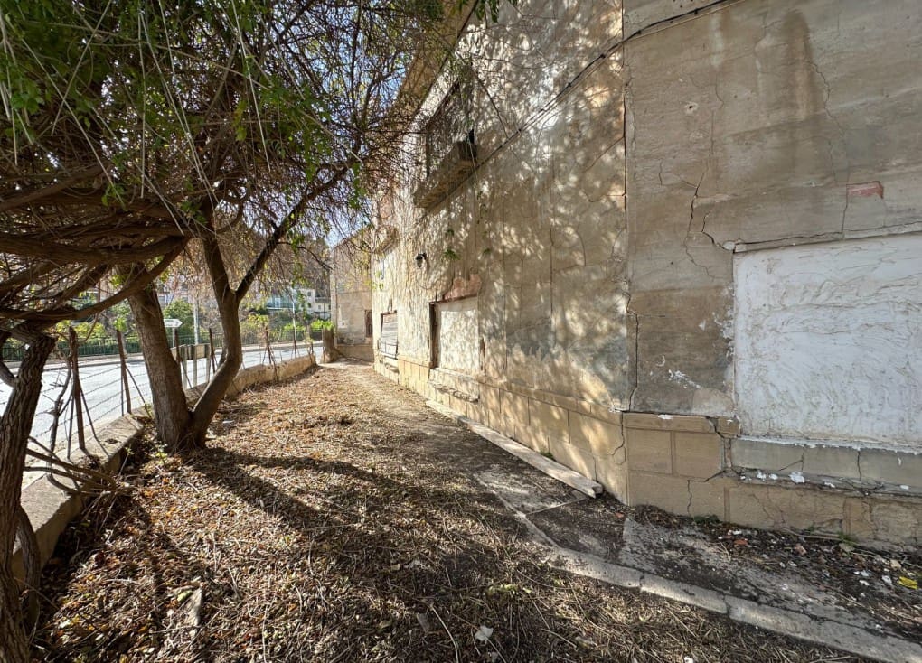 9 sovrum Hus till salu i Blanca med garage - 200 000 € (Ref: 8096210)