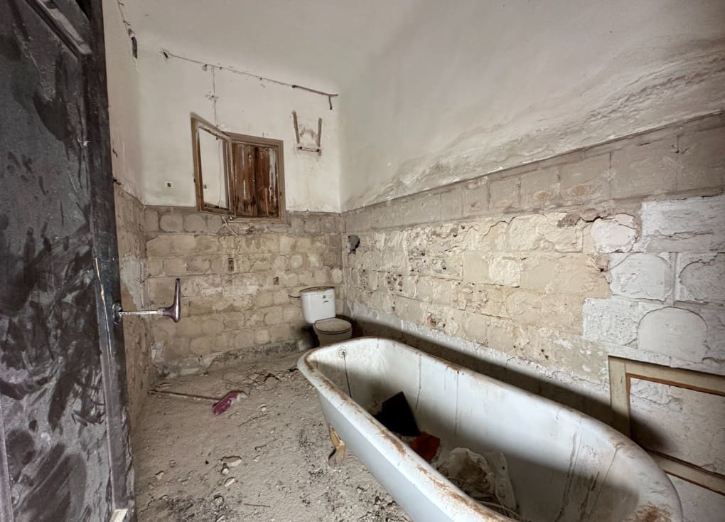 9 sovrum Hus till salu i Blanca med garage - 200 000 € (Ref: 8096210)