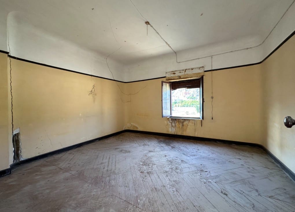 9 sovrum Hus till salu i Blanca med garage - 200 000 € (Ref: 8096210)