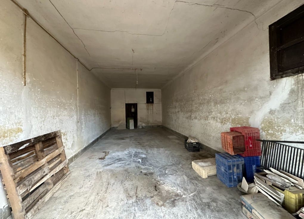 9 sovrum Hus till salu i Blanca med garage - 200 000 € (Ref: 8096210)