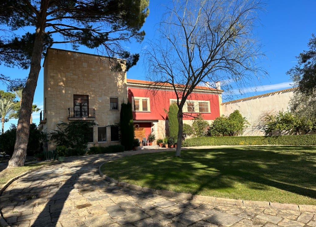 15 bedroom Finca/Country House for sale in Cieza with pool garage - € 1,300,000 (Ref: 8172614)