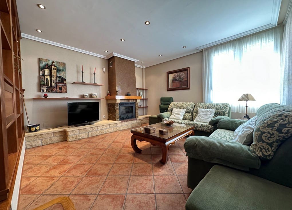 4 sovrum Finca/Hus på landet till salu i Abaran med pool garage - 375 000 € (Ref: 8255879)