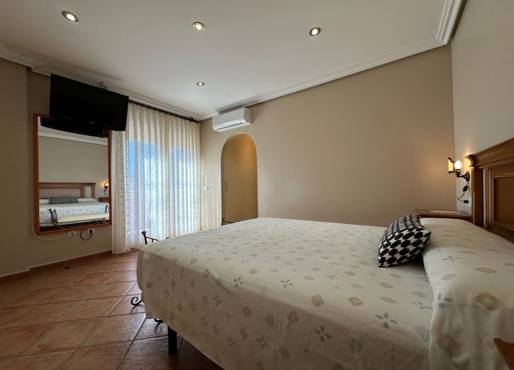 4 sovrum Finca/Hus på landet till salu i Abaran med pool garage - 375 000 € (Ref: 8255879)