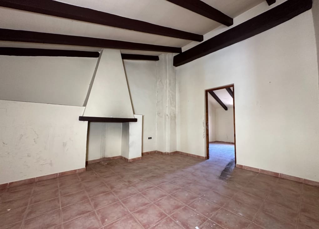 8 soveværelse Byhus til salg i Cehegin - € 72.000 (Ref: 8597747)