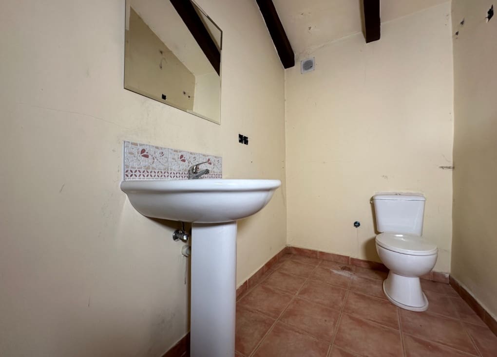 8 soveværelse Byhus til salg i Cehegin - € 72.000 (Ref: 8597747)