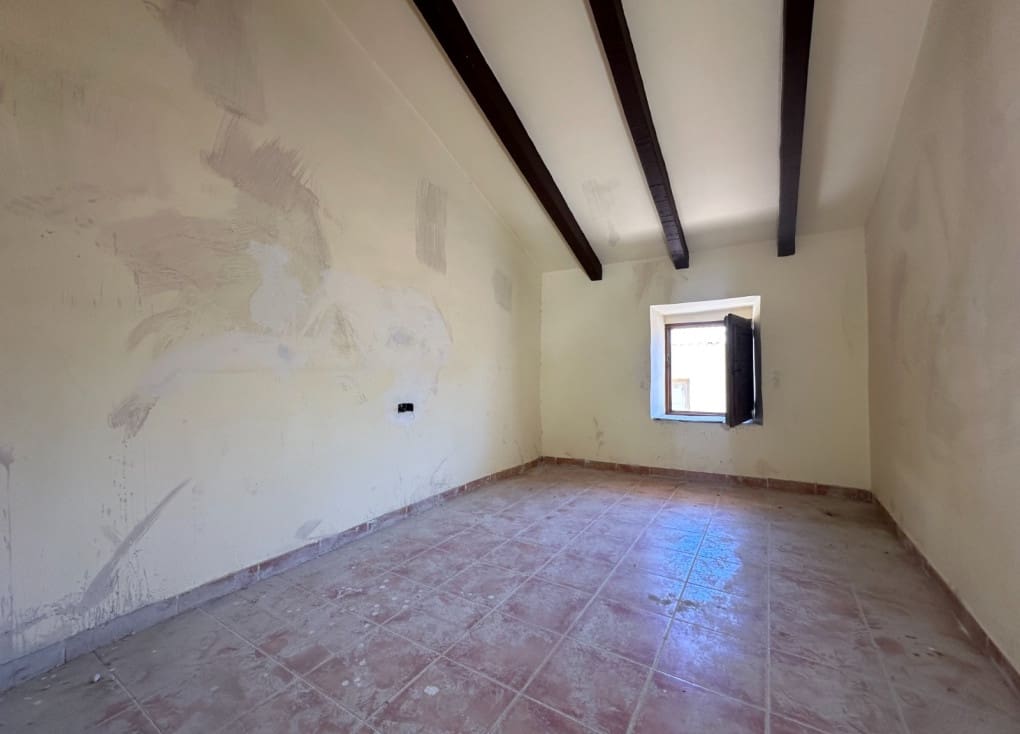 8 soveværelse Byhus til salg i Cehegin - € 72.000 (Ref: 8597747)