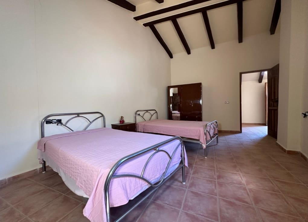 8 soveværelse Byhus til salg i Cehegin - € 72.000 (Ref: 8597747)