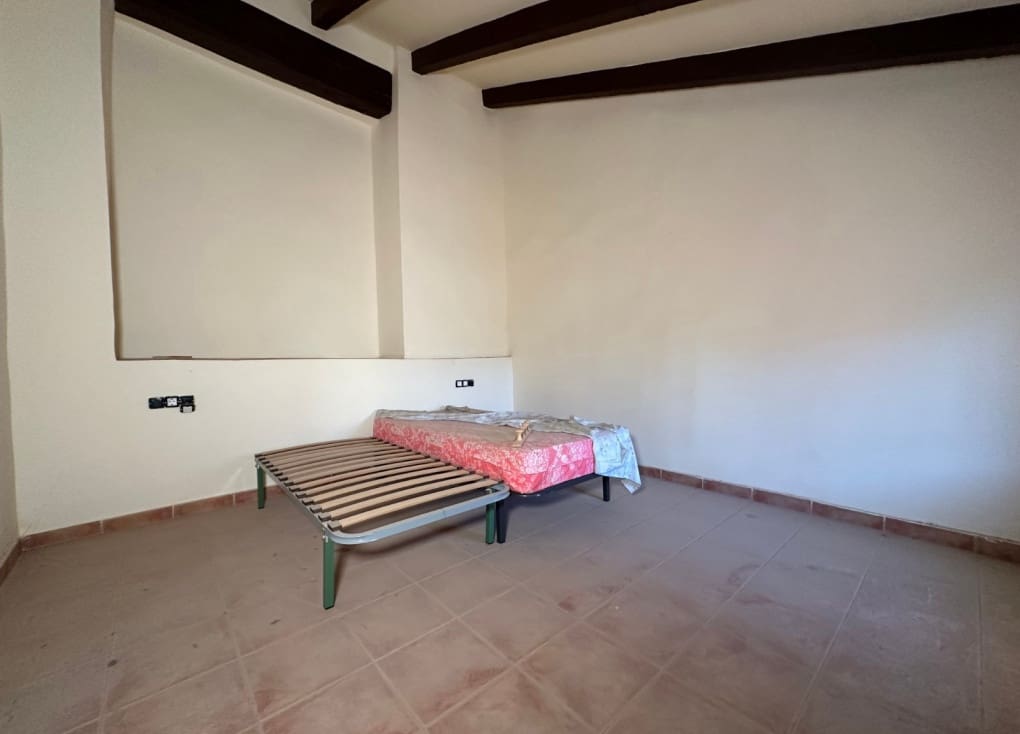 8 soveværelse Byhus til salg i Cehegin - € 72.000 (Ref: 8597747)