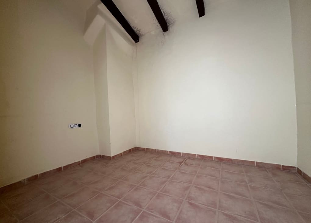 8 soveværelse Byhus til salg i Cehegin - € 72.000 (Ref: 8597747)