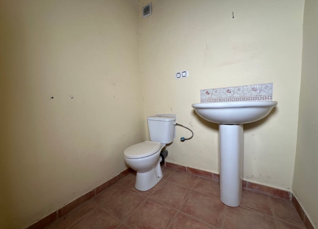 8 soveværelse Byhus til salg i Cehegin - € 72.000 (Ref: 8597747)