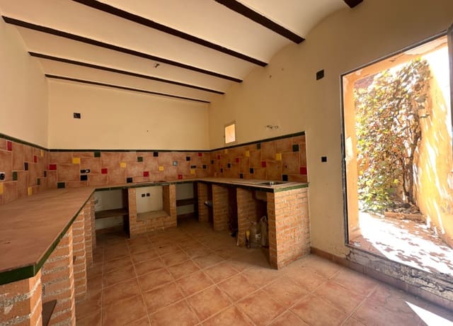 8 bedroom Townhouse for sale in Cehegín - € 72,000 (Ref: 8597747)