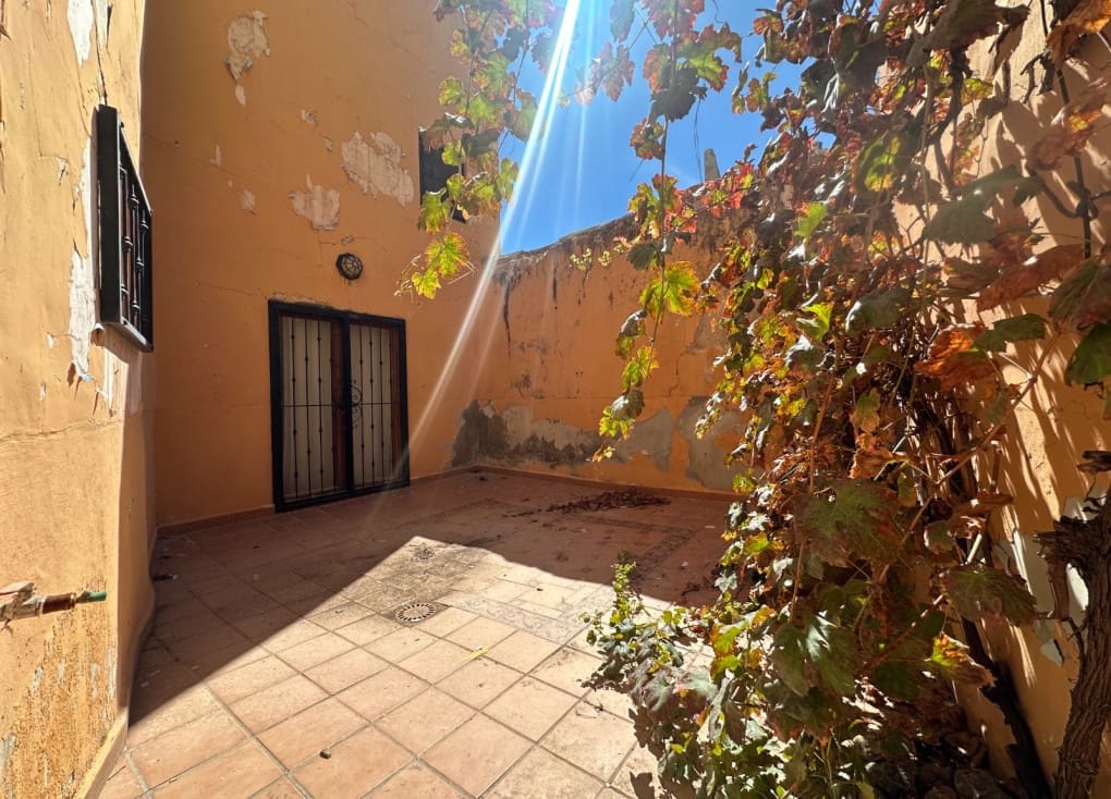 8 soveværelse Byhus til salg i Cehegin - € 72.000 (Ref: 8597747)