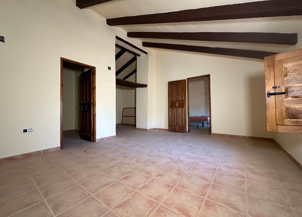 8 soveværelse Byhus til salg i Cehegin - € 72.000 (Ref: 8597747)