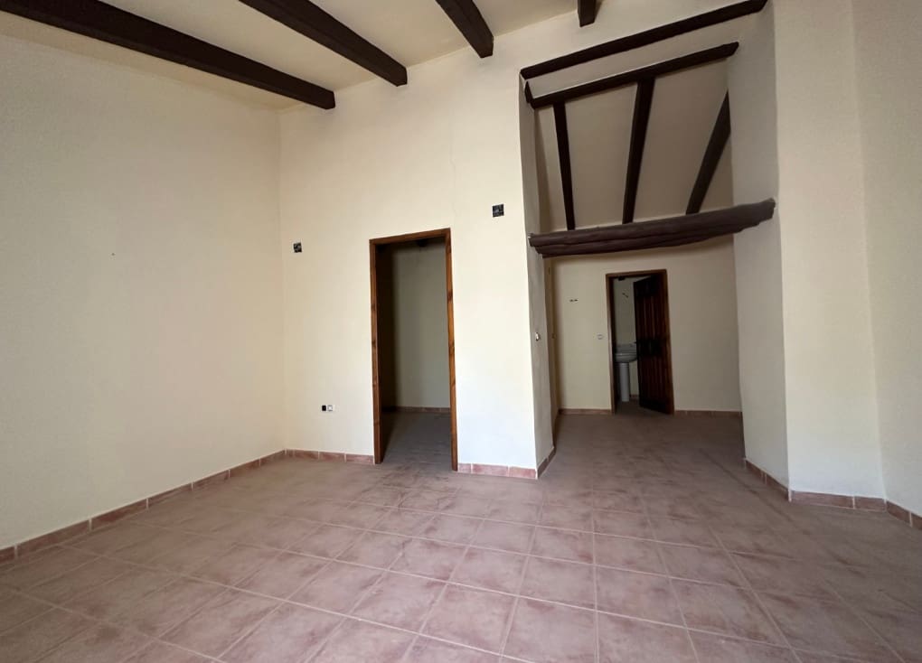 8 soveværelse Byhus til salg i Cehegin - € 72.000 (Ref: 8597747)