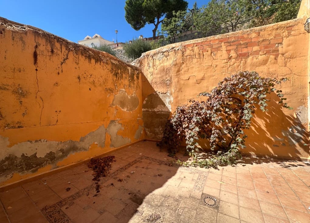 8 soveværelse Byhus til salg i Cehegin - € 72.000 (Ref: 8597747)