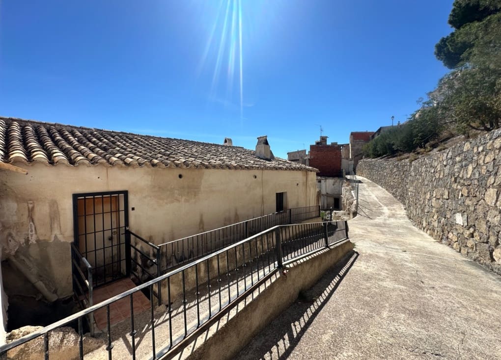 8 soveværelse Byhus til salg i Cehegin - € 72.000 (Ref: 8597747)