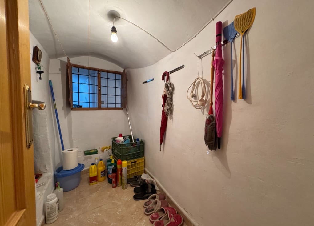 4 soveværelse Villa til salg i Blanca med garage - € 109.000 (Ref: 8609154)