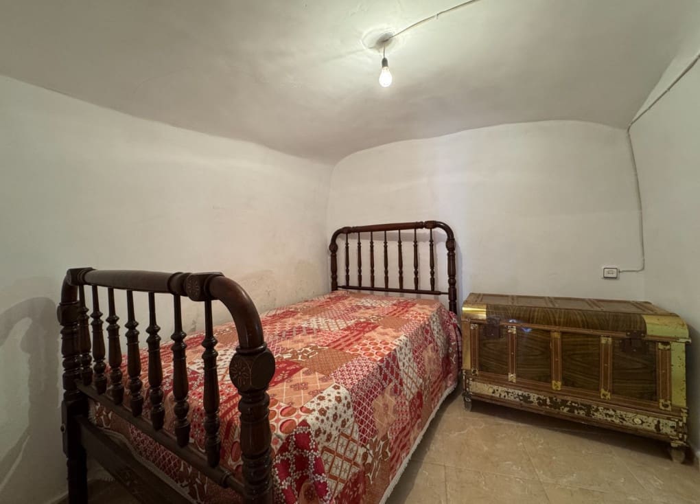 4 soveværelse Villa til salg i Blanca med garage - € 109.000 (Ref: 8609154)