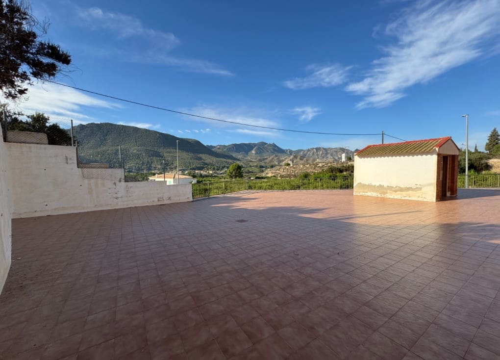 4 soveværelse Villa til salg i Blanca med garage - € 109.000 (Ref: 8609154)