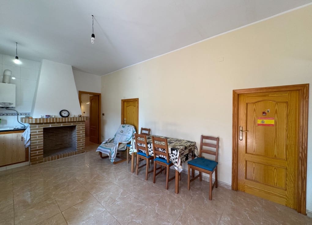 4 soveværelse Villa til salg i Blanca med garage - € 109.000 (Ref: 8609154)