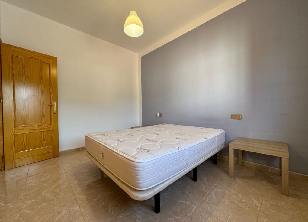 4 soveværelse Villa til salg i Blanca med garage - € 109.000 (Ref: 8609154)