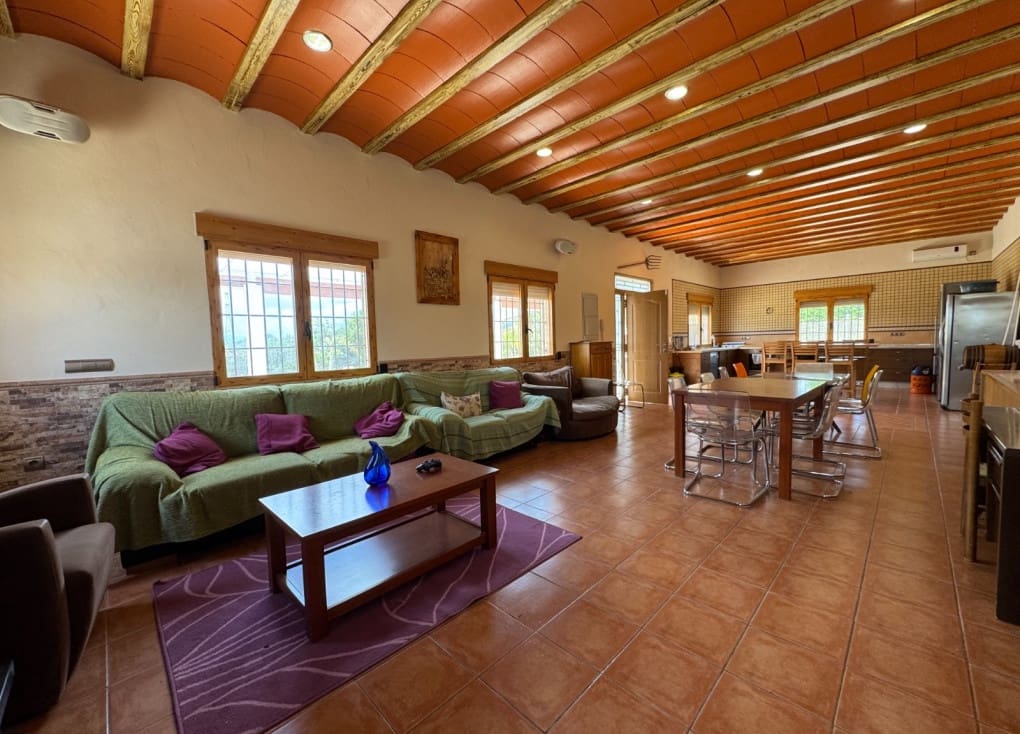 4 soveværelse Finca/Landehus til salg i Molina de Segura med swimmingpool garage - € 430.000 (Ref: 8956209)