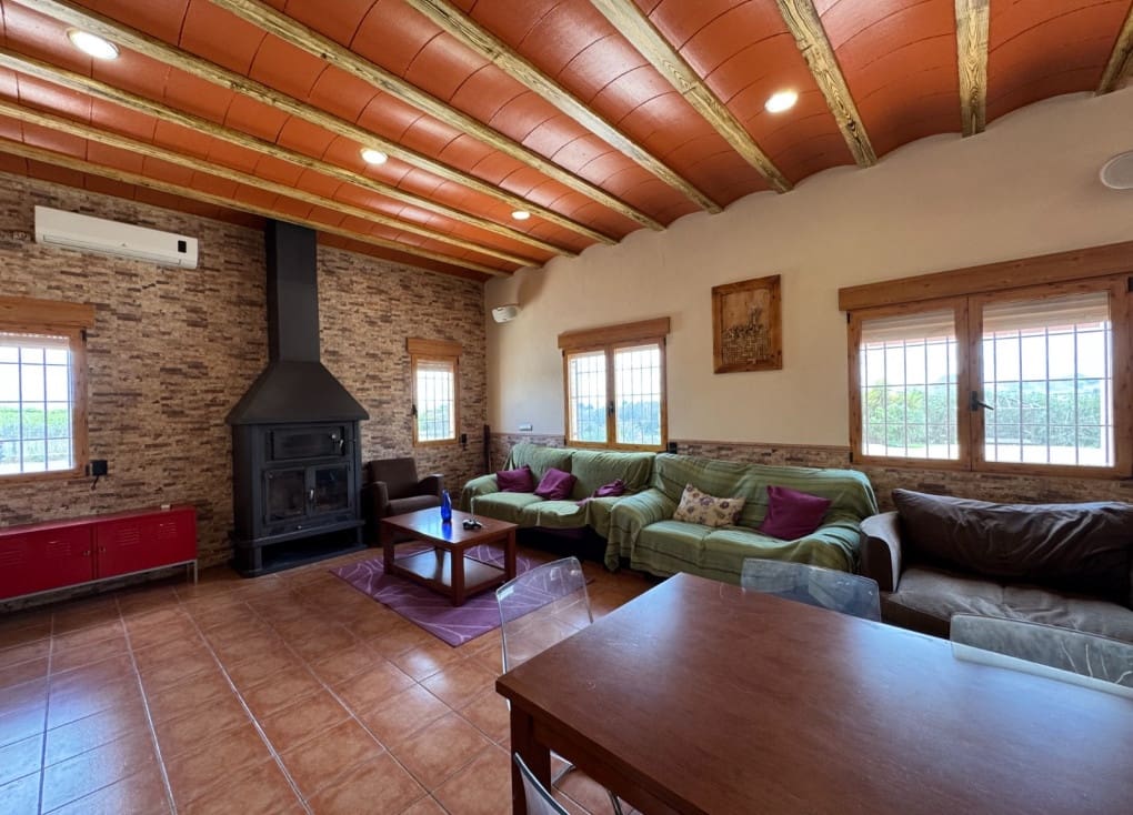 4 soveværelse Finca/Landehus til salg i Molina de Segura med swimmingpool garage - € 430.000 (Ref: 8956209)