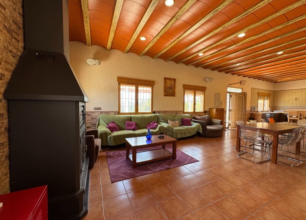 4 soveværelse Finca/Landehus til salg i Molina de Segura med swimmingpool garage - € 430.000 (Ref: 8956209)