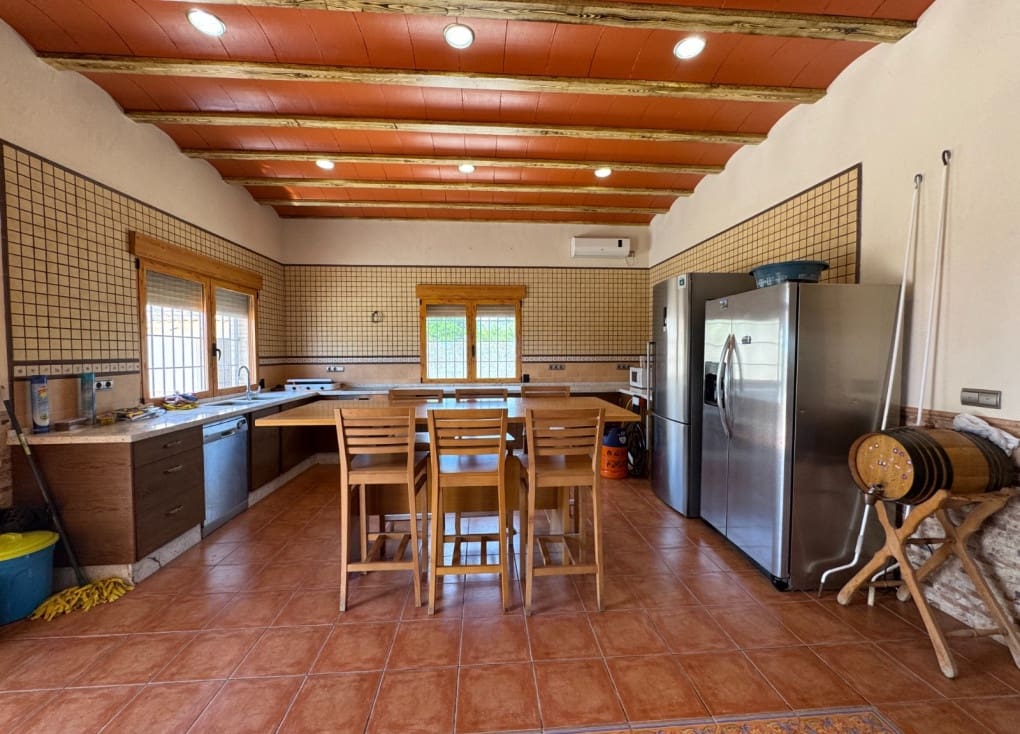 4 soveværelse Finca/Landehus til salg i Molina de Segura med swimmingpool garage - € 430.000 (Ref: 8956209)