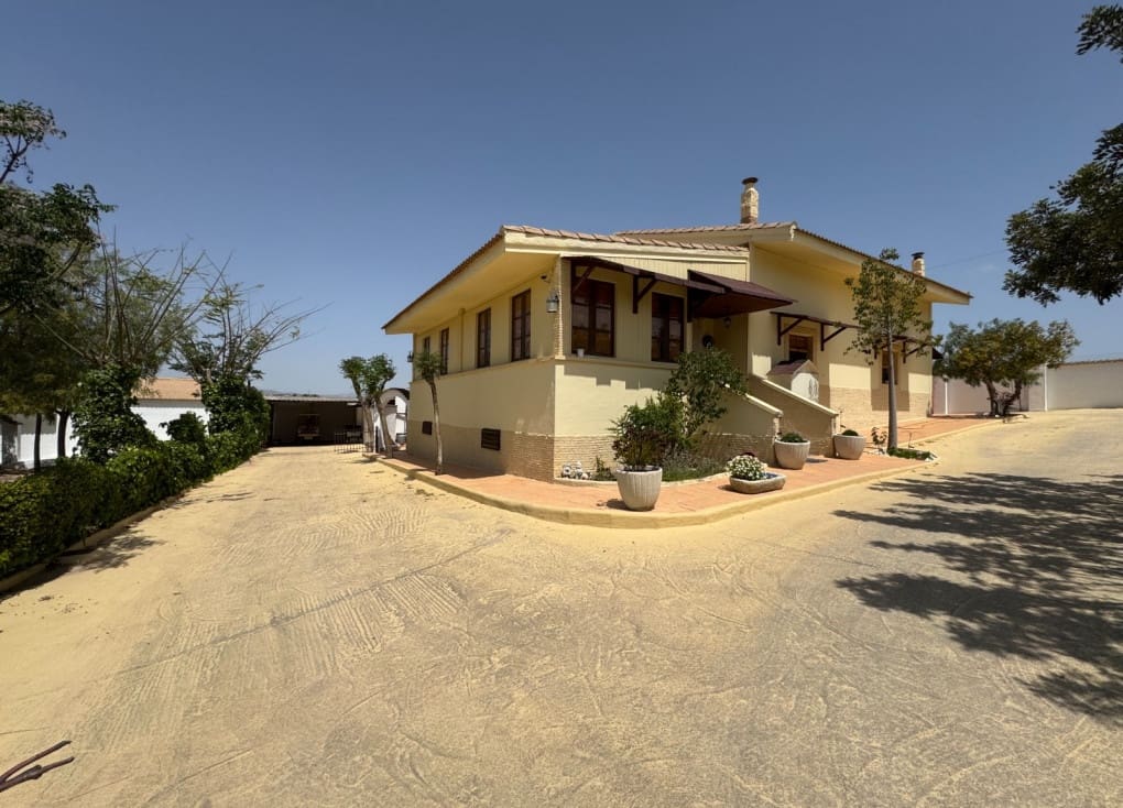 5 soveværelse Finca/Landehus til salg i Molina de Segura med swimmingpool garage - € 375.000 (Ref: 9043938)