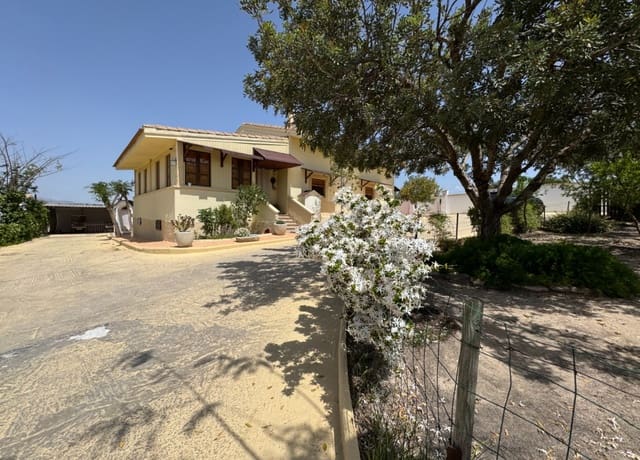 5 soveværelse Finca/Landehus til salg i Molina de Segura med swimmingpool garage - € 450.000 (Ref: 9043938)