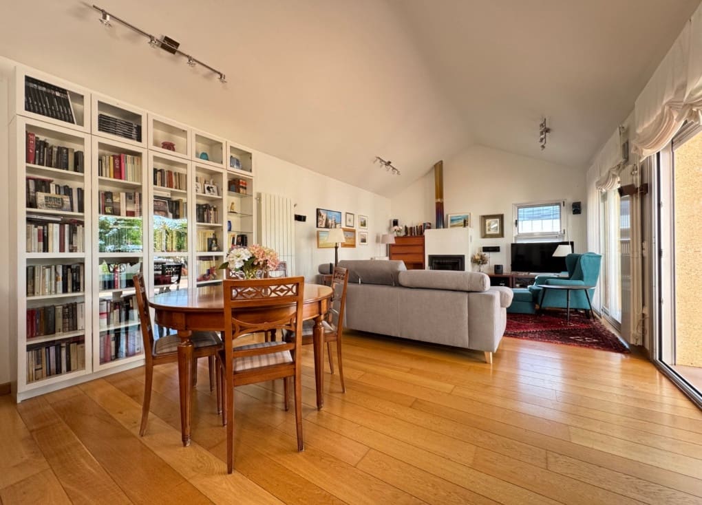 6 soveværelse Villa til salg i Murcia by med swimmingpool garage - € 560.000 (Ref: 9047126)