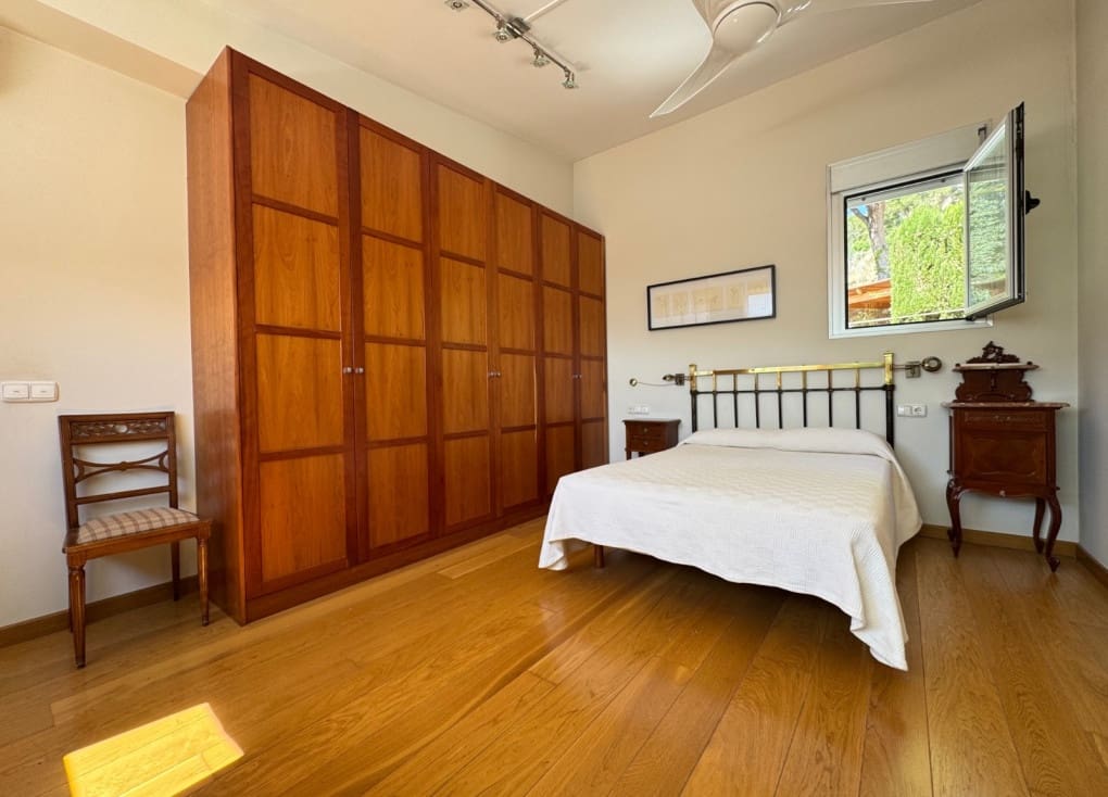 6 soveværelse Villa til salg i Murcia by med swimmingpool garage - € 560.000 (Ref: 9047126)