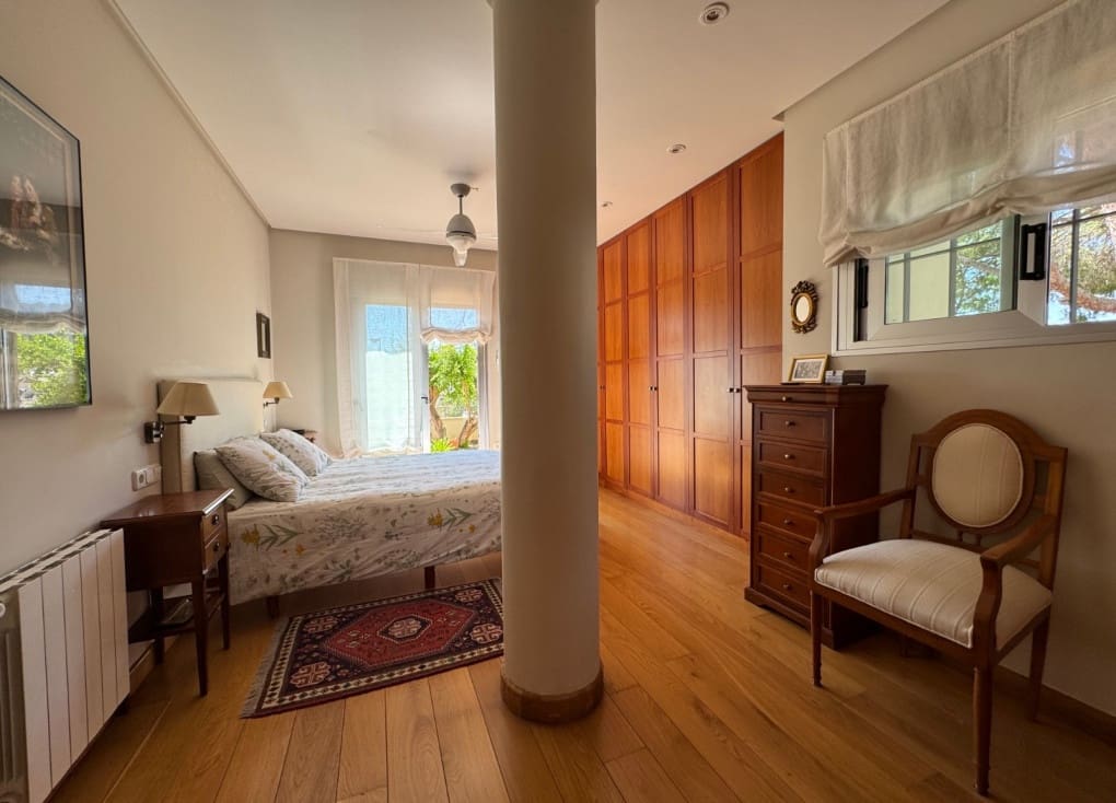 6 soveværelse Villa til salg i Murcia by med swimmingpool garage - € 560.000 (Ref: 9047126)