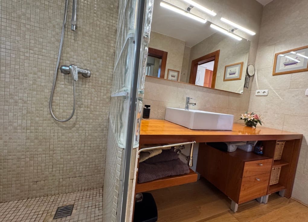 6 soveværelse Villa til salg i Murcia by med swimmingpool garage - € 560.000 (Ref: 9047126)