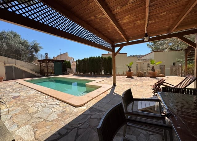 6 soveværelse Villa til salg i Murcia by med swimmingpool garage - € 560.000 (Ref: 9047126)