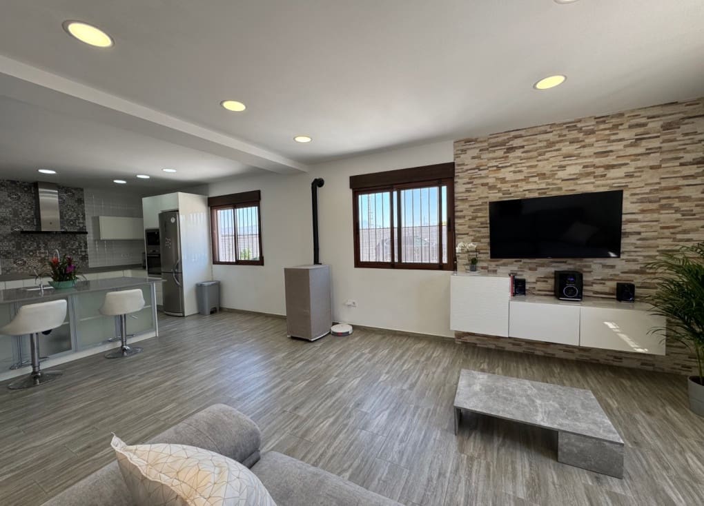 3 soveværelse Finca/Landehus til salg i Archena med swimmingpool - € 318.000 (Ref: 9051836)