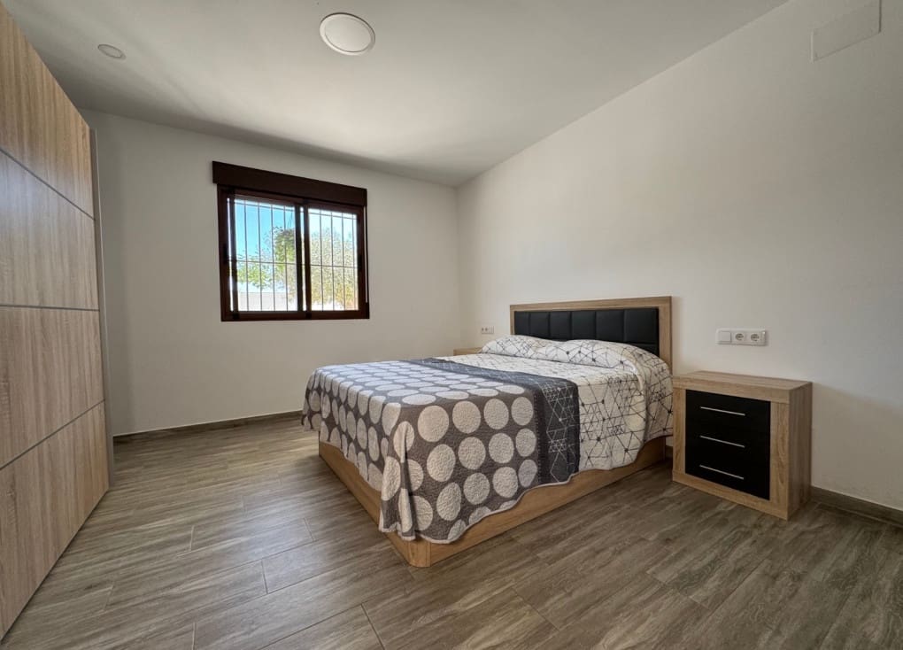 3 soveværelse Finca/Landehus til salg i Archena med swimmingpool - € 318.000 (Ref: 9051836)