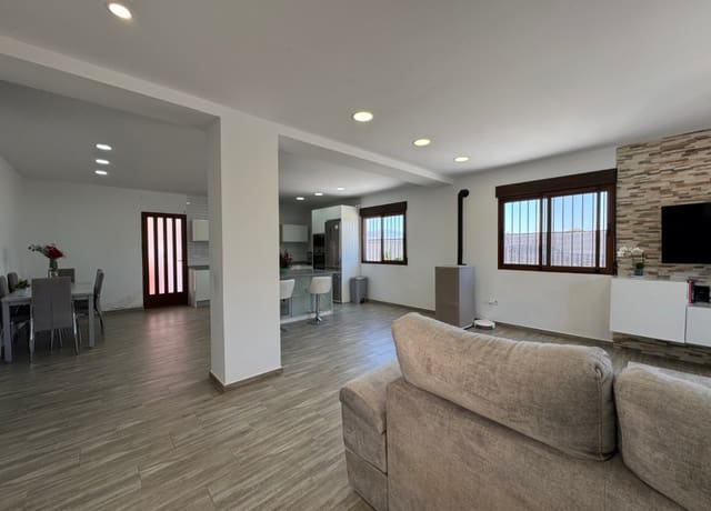 3 soveværelse Finca/Landehus til salg i Archena med swimmingpool - € 318.000 (Ref: 9051836)