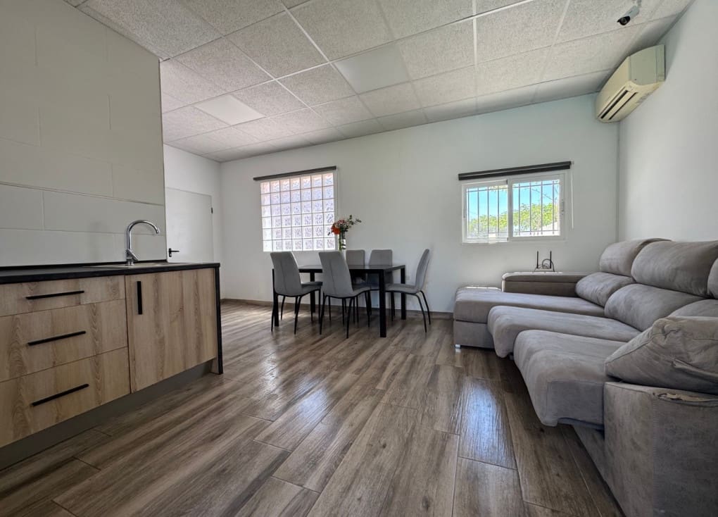 3 soveværelse Finca/Landehus til salg i Archena med swimmingpool - € 318.000 (Ref: 9051836)