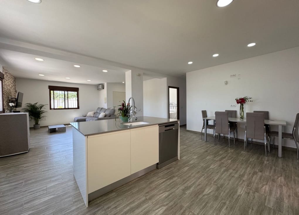 3 soveværelse Finca/Landehus til salg i Archena med swimmingpool - € 318.000 (Ref: 9051836)