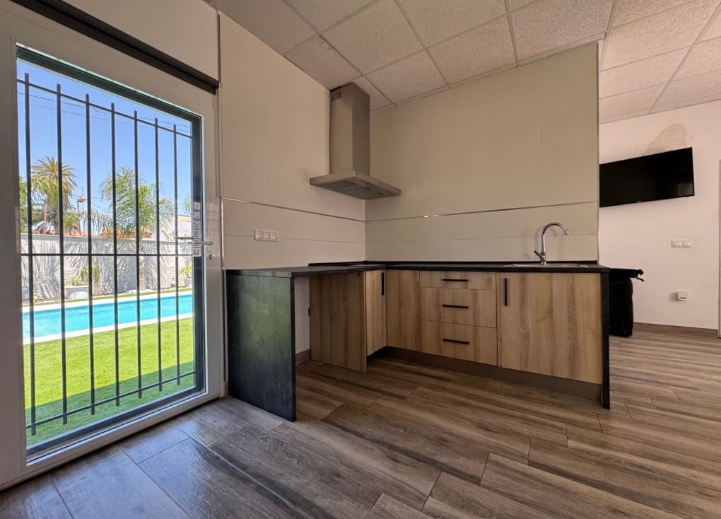 3 soveværelse Finca/Landehus til salg i Archena med swimmingpool - € 318.000 (Ref: 9051836)