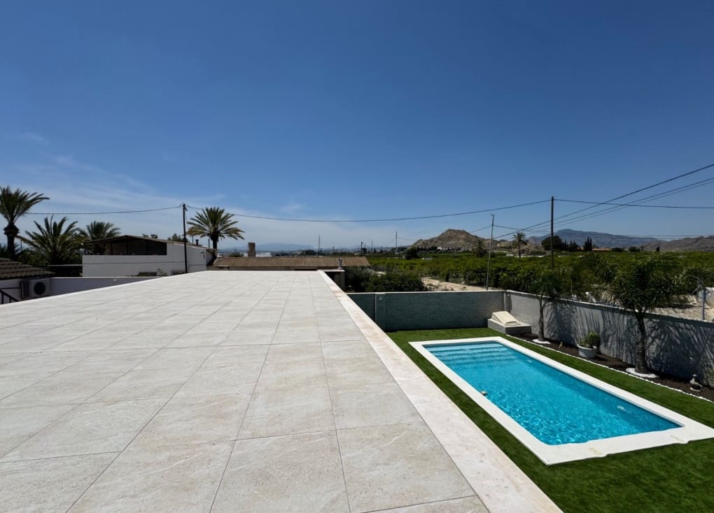 3 soveværelse Finca/Landehus til salg i Archena med swimmingpool - € 318.000 (Ref: 9051836)