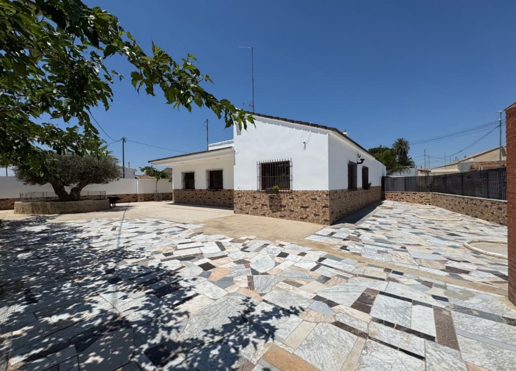 3 soveværelse Finca/Landehus til salg i Archena med swimmingpool - € 318.000 (Ref: 9051836)