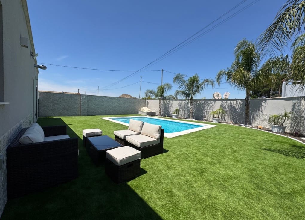 3 soveværelse Finca/Landehus til salg i Archena med swimmingpool - € 318.000 (Ref: 9051836)