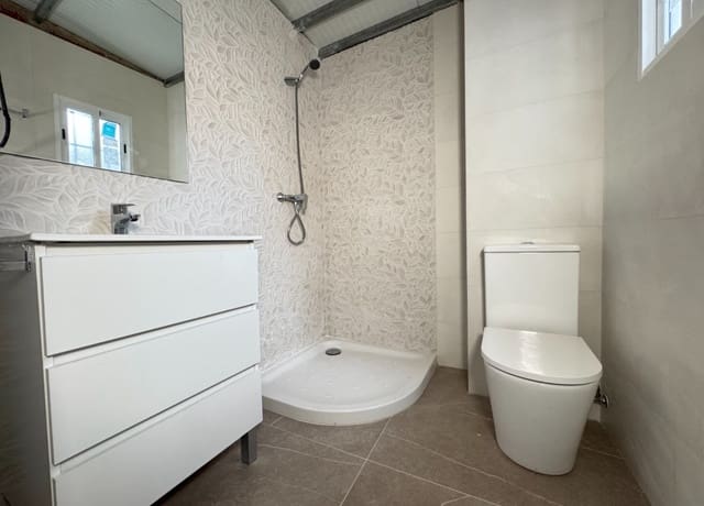 2 bedroom Townhouse for sale in Blanca - € 82,000 (Ref: 9063721)